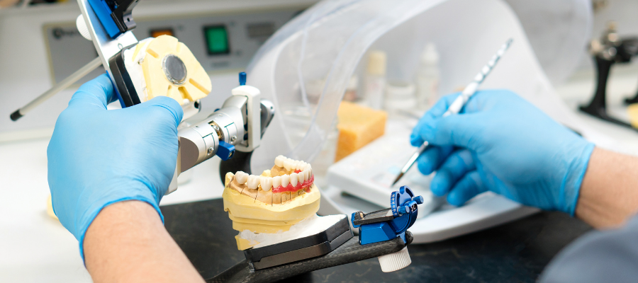 Prosthodontist Service